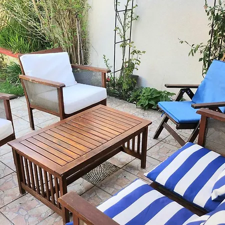 Дом отдыха Family House Of 92 M2 With Terrace - *