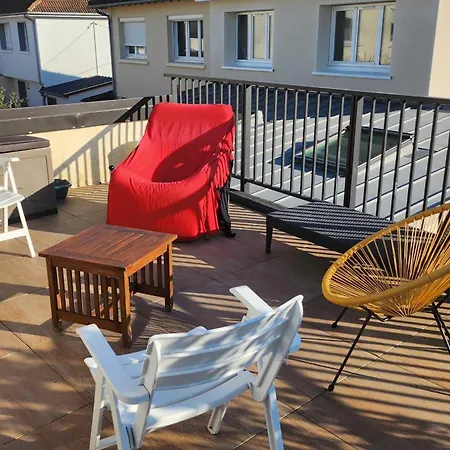 Family House Of 92 M2 With Terrace - *