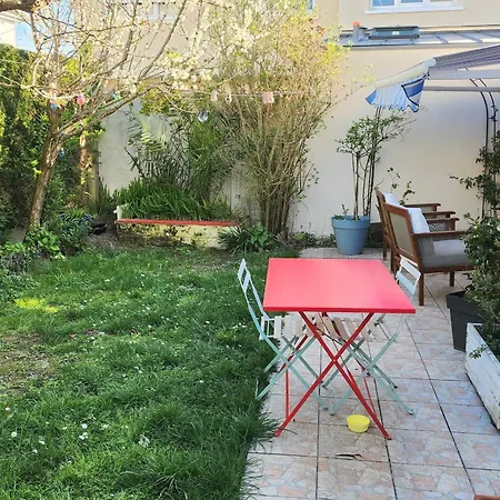 Holiday home Family House Of 92 M2 With Terrace - *