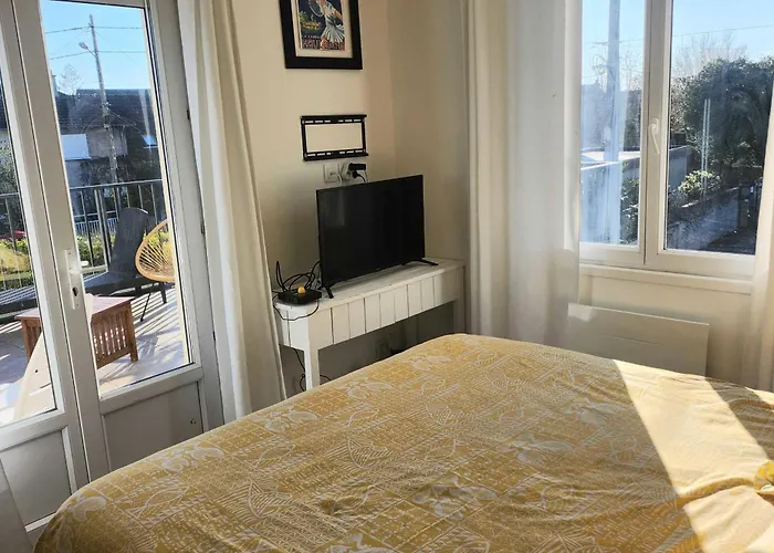 Family House Of 92 M2 With Terrace - * كابورغ